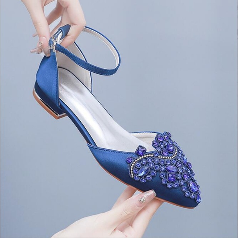 Sandalias huecas puntiagudas d - Sandals reseña y precio