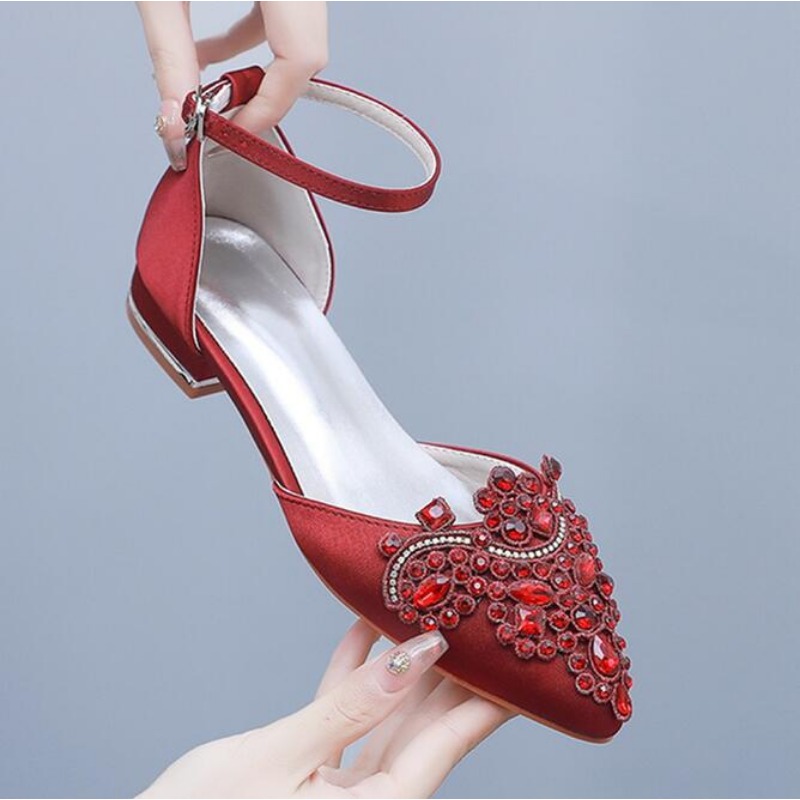 Sandalias huecas puntiagudas d - Sandals reseña y precio